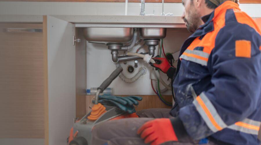 Professional tankless water heater installation services in Foss, OK